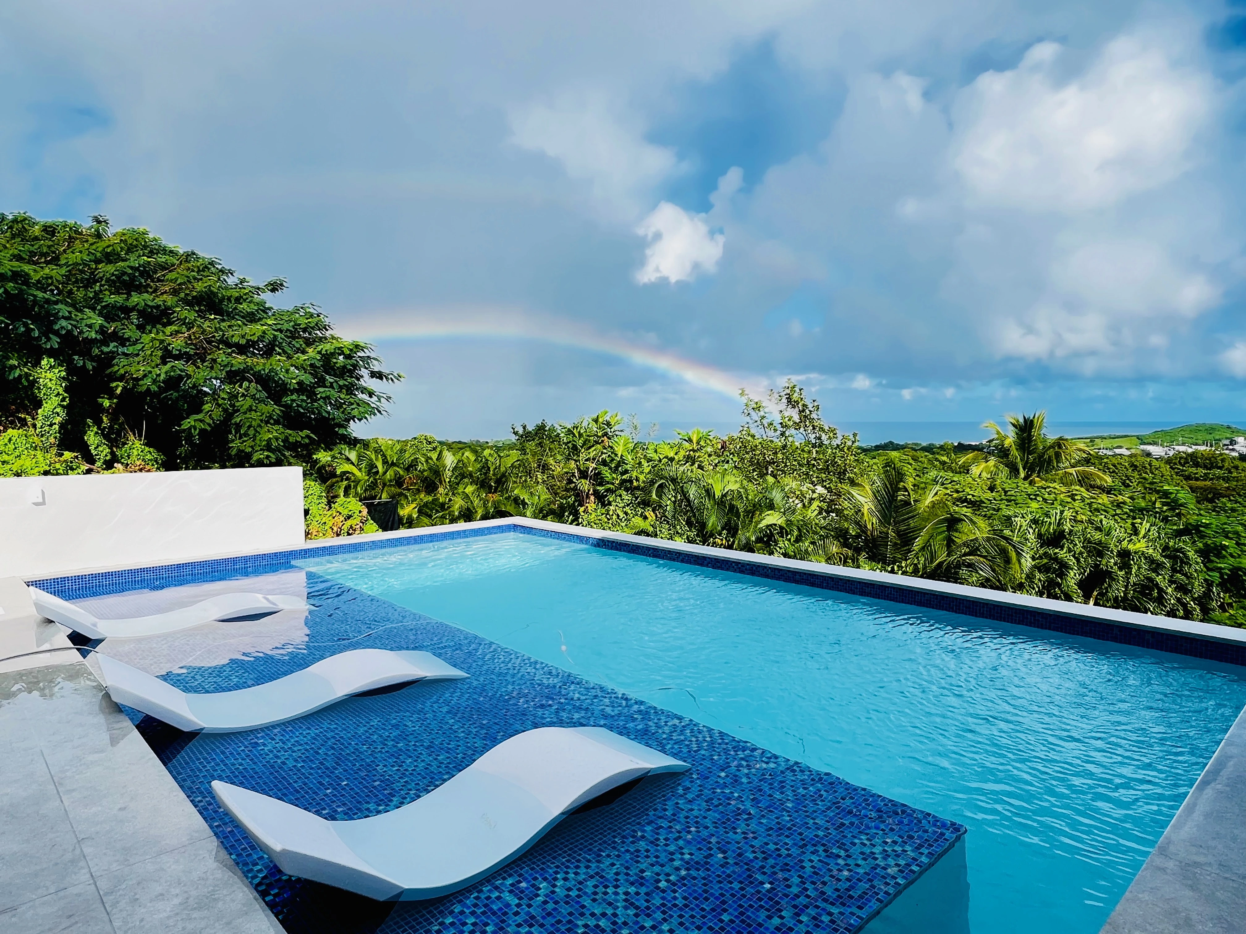 Casa Mar Vista pool and ocean view