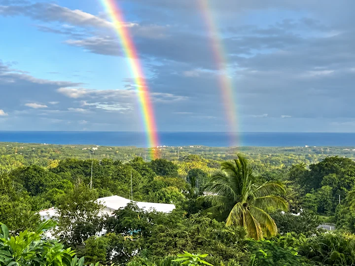 Double rainbow over the ocean